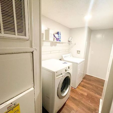 Centrally Located 3 Bedroom ويست مونرو المظهر الخارجي الصورة