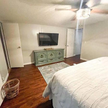 Centrally Located 3 Bedroom ويست مونرو المظهر الخارجي الصورة