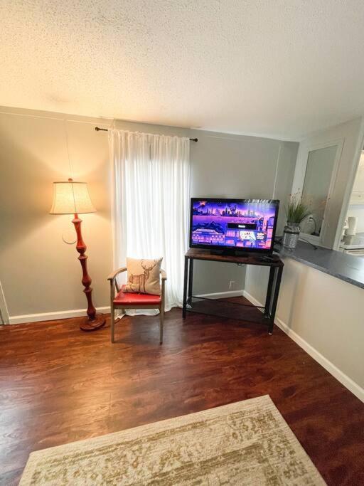 Centrally Located 3 Bedroom ويست مونرو المظهر الخارجي الصورة